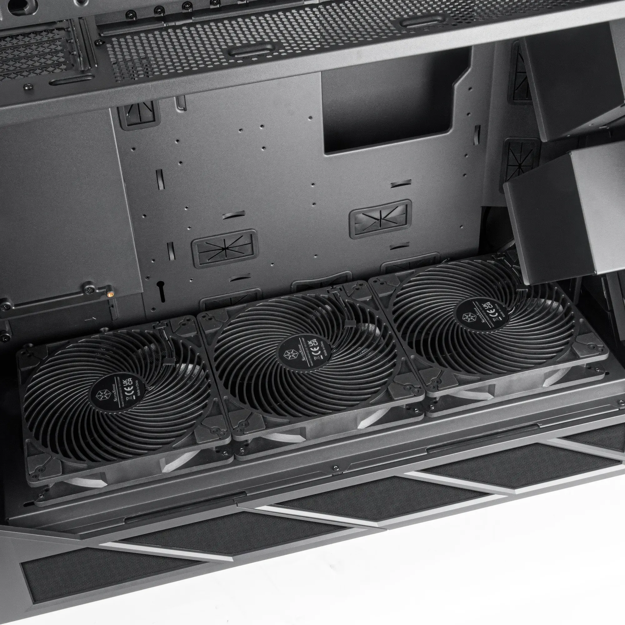 Silverstone ALTA F2, Full-Tower, Vetro Temperato - Nero - immagine 4