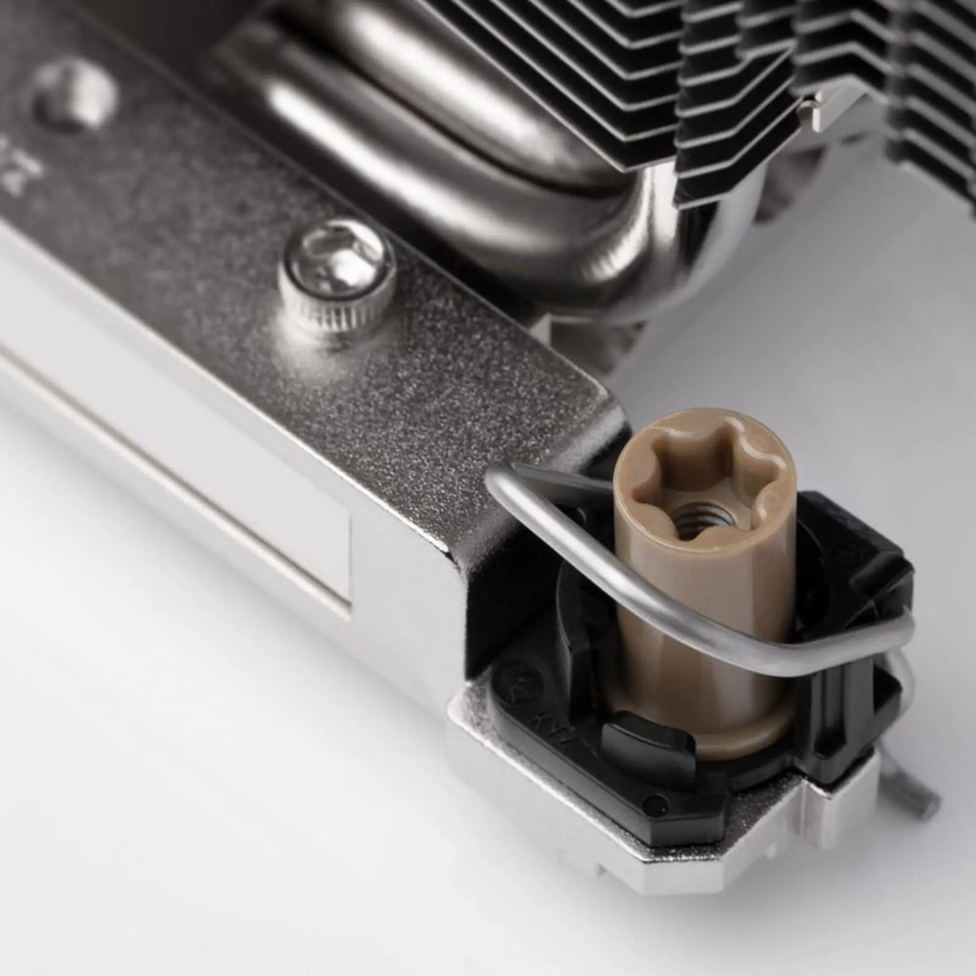 Noctua NH-D9 DX-4677 4U - Dissipatore ad Aria per CPU con 4 Heatpipe e 2 Ventole 92mm NF-A9 PWM - LGA 4677 - immagine 3