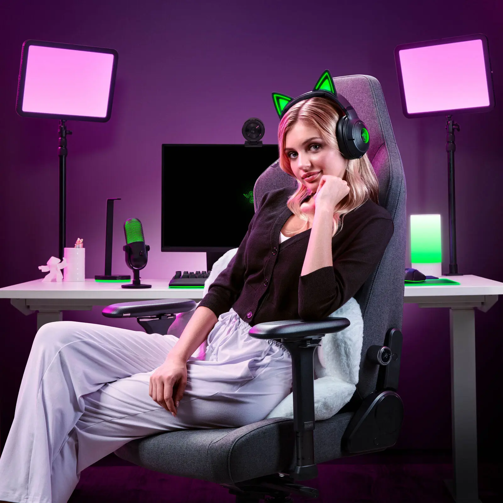 Razer Kraken Kitty V2 BT - Cuffie Gaming Wireless Bluetooth 5.2 con Driver TriForce 40mm e Chroma RGB - Nero - immagine 7