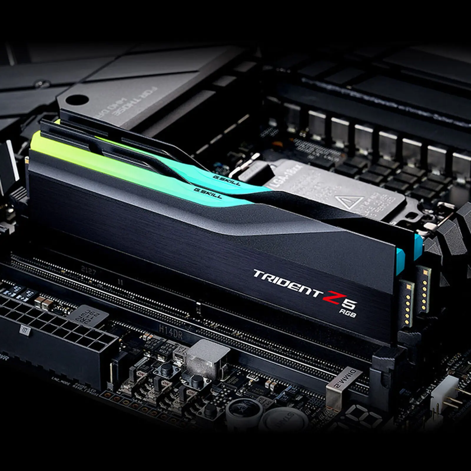 G.Skill Trident Z5 RGB DDR5-6000 CL36 XMP 3.0 Dual-Kit - 32 GB (2x 16 GB), Nero - immagine 5